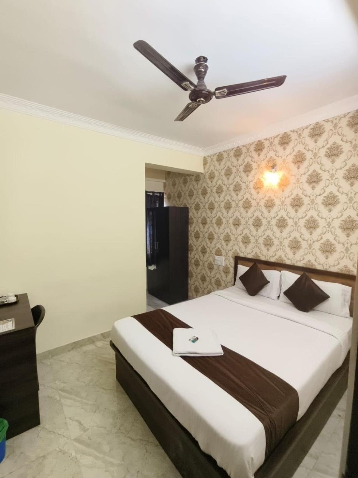 Hotel East Park Electronic City Kammasandra Quarto foto